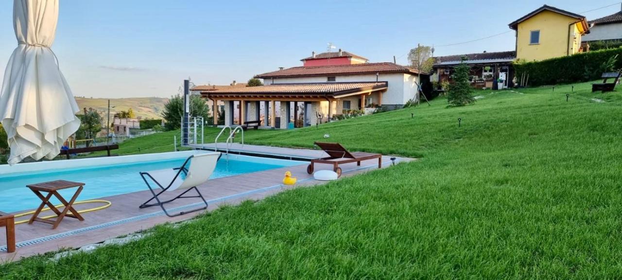 Casa Vacanza Con Piscina,Area Giochi Bambini. Santa Maria della Versa Buitenkant foto