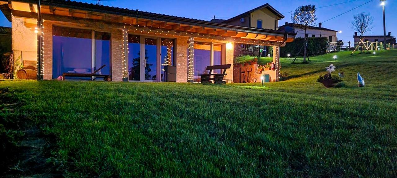 Casa Vacanza Con Piscina,Area Giochi Bambini. Santa Maria della Versa Buitenkant foto