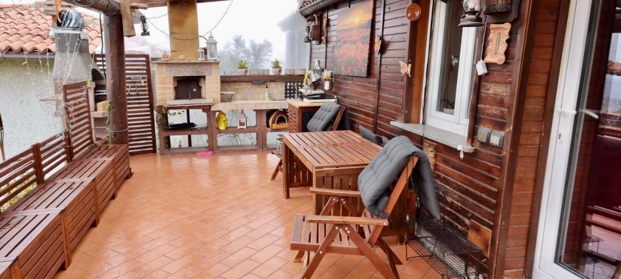 Casa Vacanza Con Piscina,Area Giochi Bambini. Santa Maria della Versa Buitenkant foto